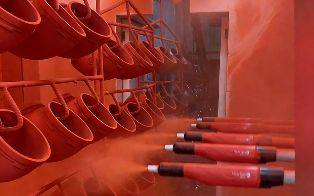 Spray paint or powder coat? How to choose the right surface treatment!