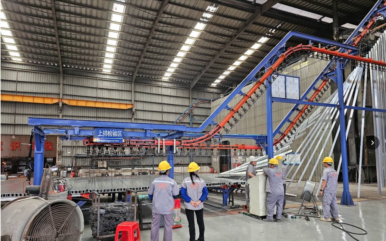 What Is the Low-Temperature Curing Automatic Coating Process for Aluminum Profiles?