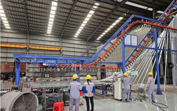 What Is the Low-Temperature Curing Automatic Coating Process for Aluminum Profiles?
