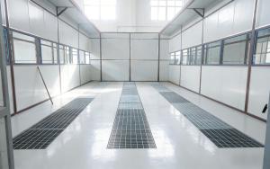 Manual touch-up liquid coating